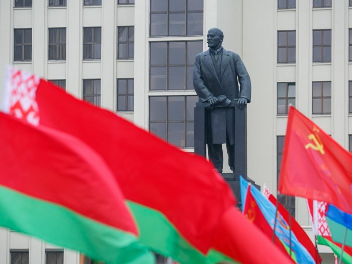 C Днем Октябрьской революции 7 ноября